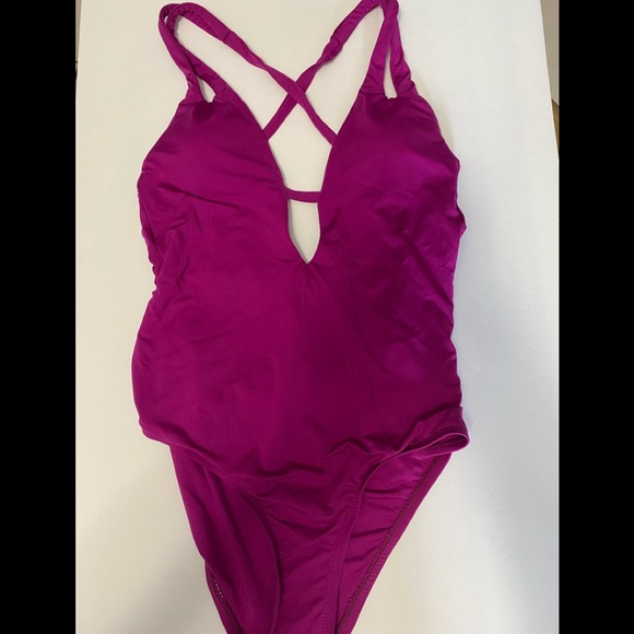 BECCA Swim Nwt Becca Large Barry Plunging Neck Line One Piece